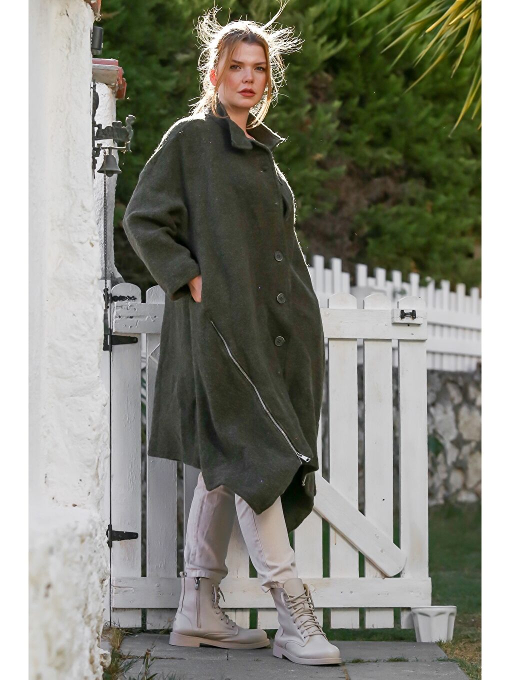 İtalyan Haki Hakim Yaka Uzun Kol Fermuarlı Gizli Cepli Kaşe Oversize Dokuma Kaban 105 70-7