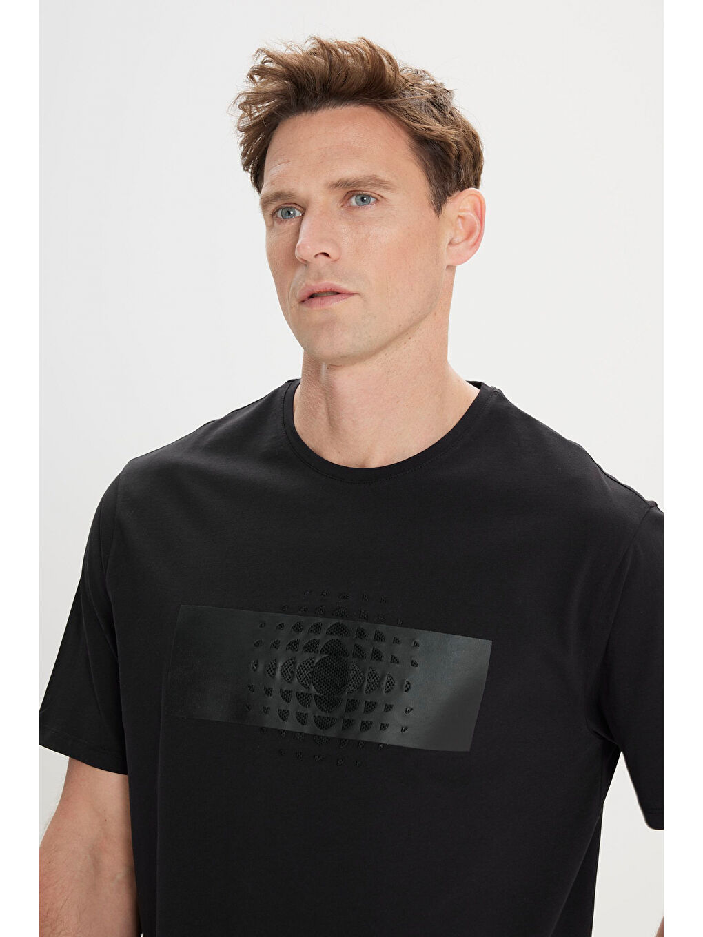 Erkek Siyah Modern Fit Rahat Kesim %100 Pamuk Baskılı Bisiklet Yaka Tişört-3