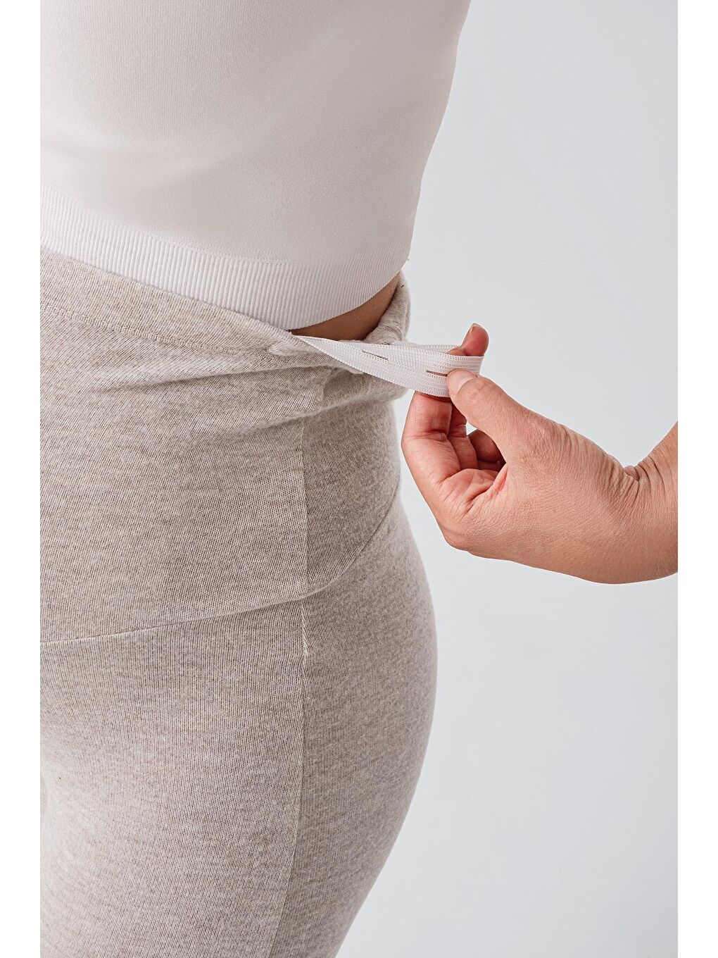 Bej Ayarlanabilir Y&#252;ksek Bel Esnek Yumuşak Dokulu Viskoz Karışımlı Hamile Pantolonu HP02-2