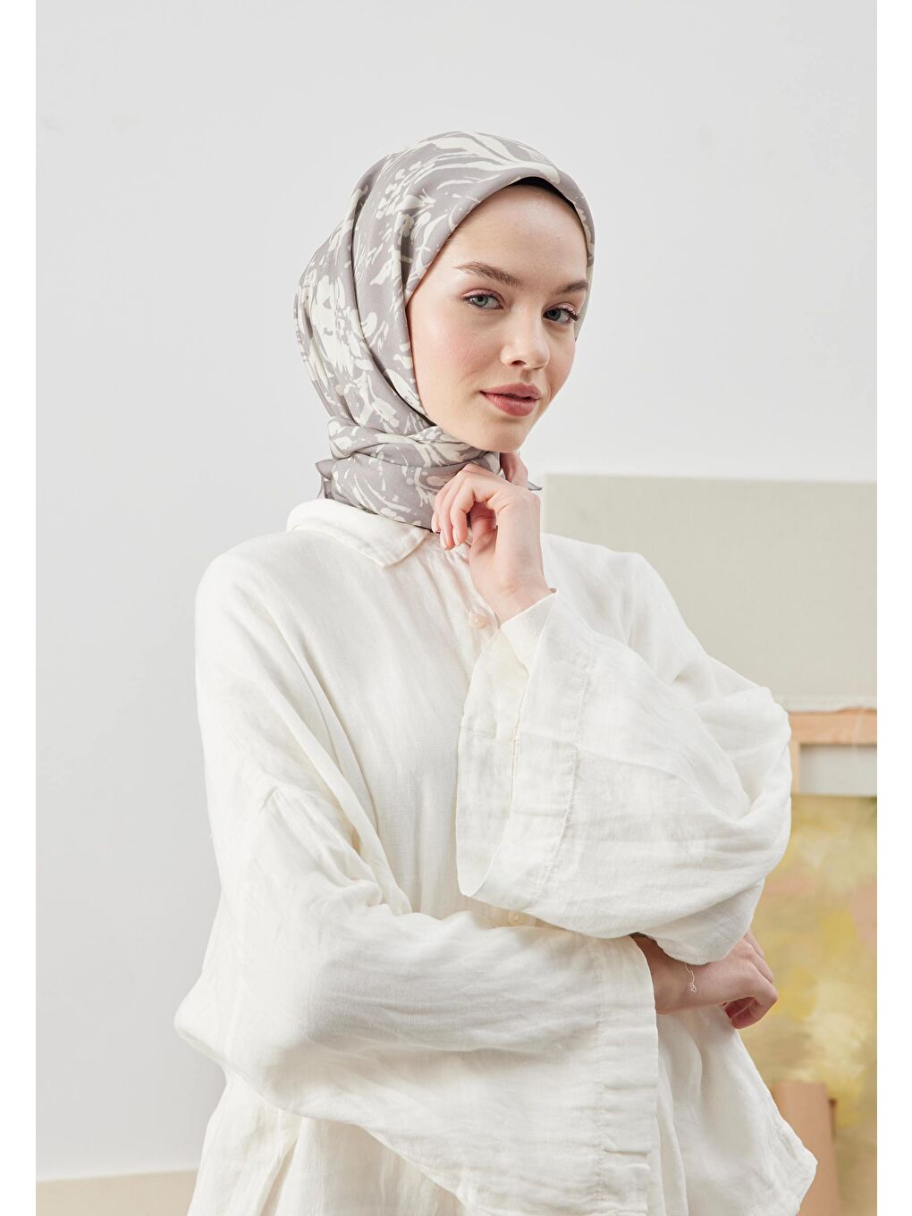 Gri Vıolet Desen Pamuk İpek Eşarp Füme