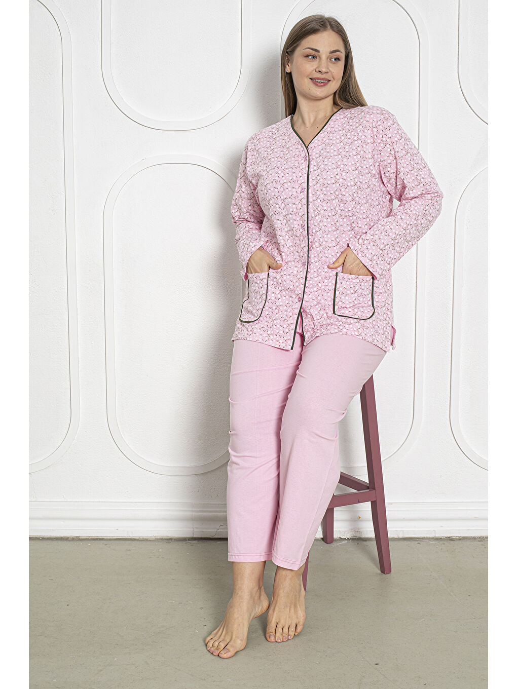 Pembe %100 Pamuklu Uzun Kollu Boydan Düğmeli Büyük Beden Kadın Pijama Takımı 206-1