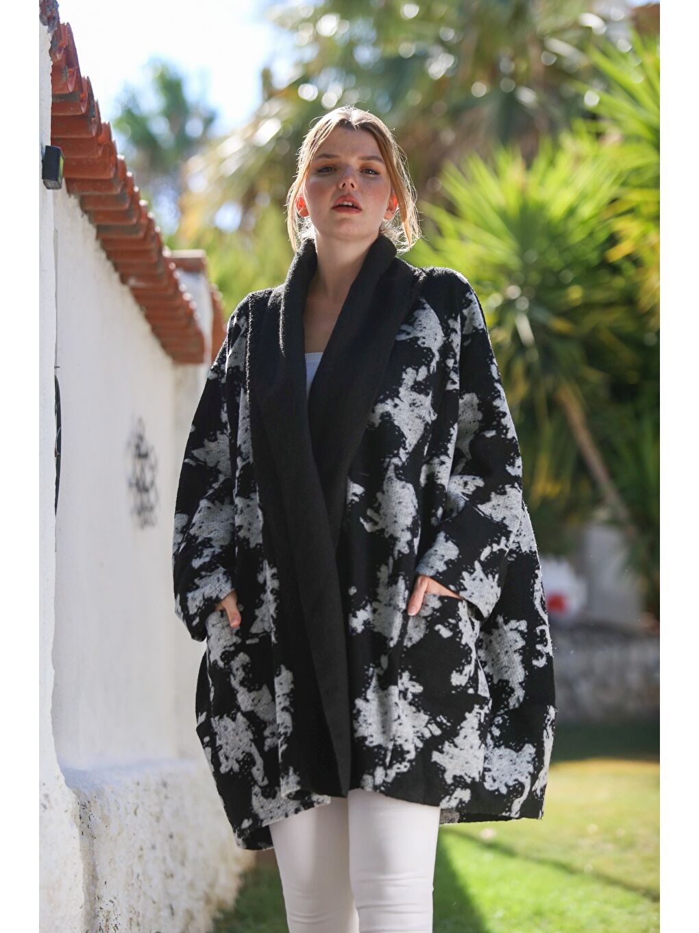 İtalyan Siyah-Gri Şal Yaka Uzun Kol Desenli Kapamasız Cepli Kaşe Oversize Dokuma Kaban 100 80