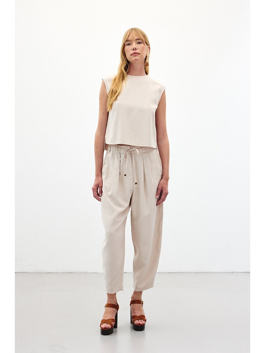 Bej Şalvar Kesim Pantolon - Taş-1