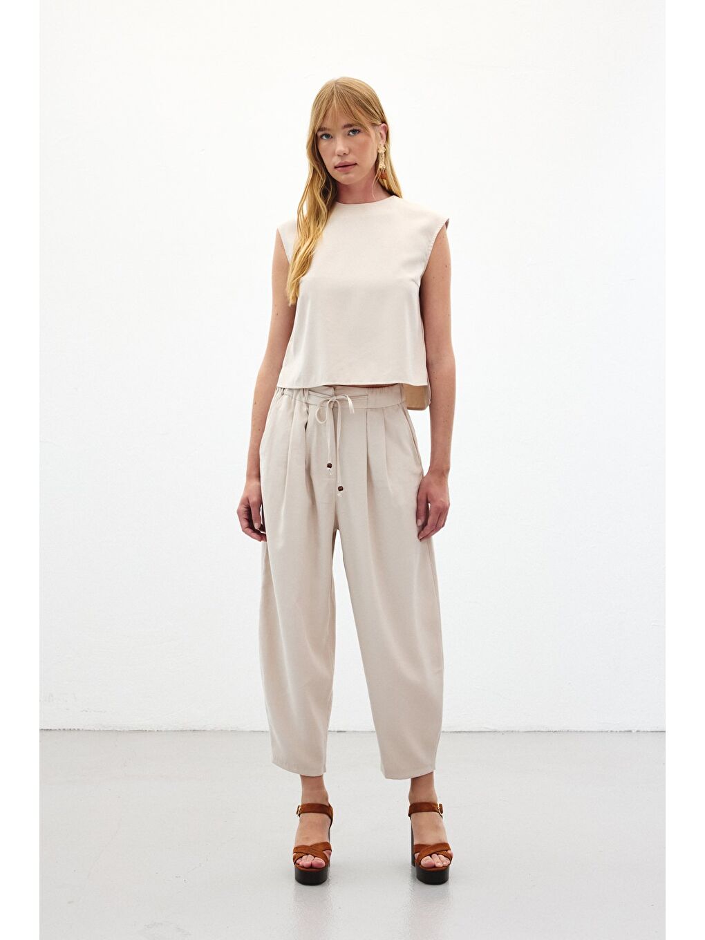 Bej Şalvar Kesim Pantolon - Taş-4