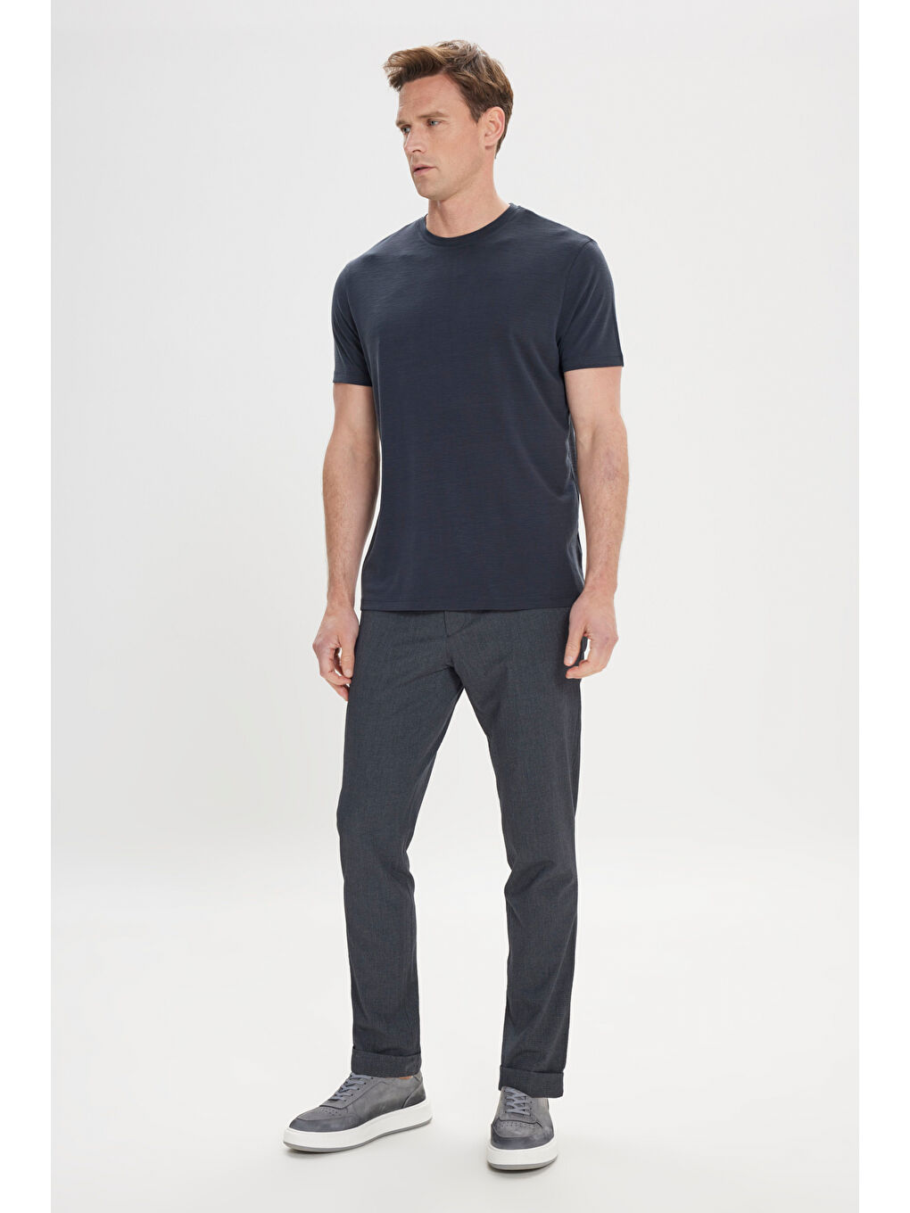 Erkek Siyah Slim Fit Dar Kesim Bisiklet Yaka Pamuklu Tişört-1