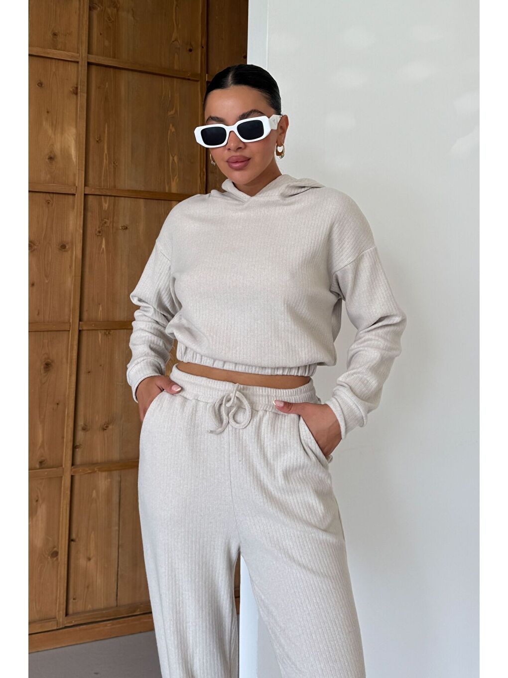 Kadın Bej Kapüşonlu Crop Fitilli Alt-Üst Takım-2