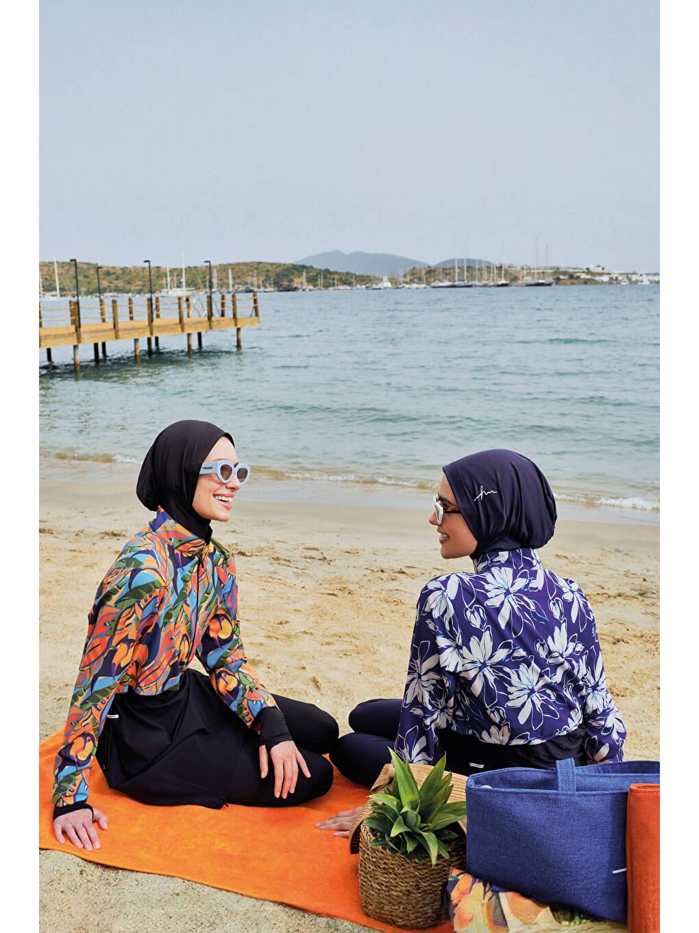 Lacivert Esila Tropikal Desenli Jileli Tam Tesettür Mayo Üstü 2934-1