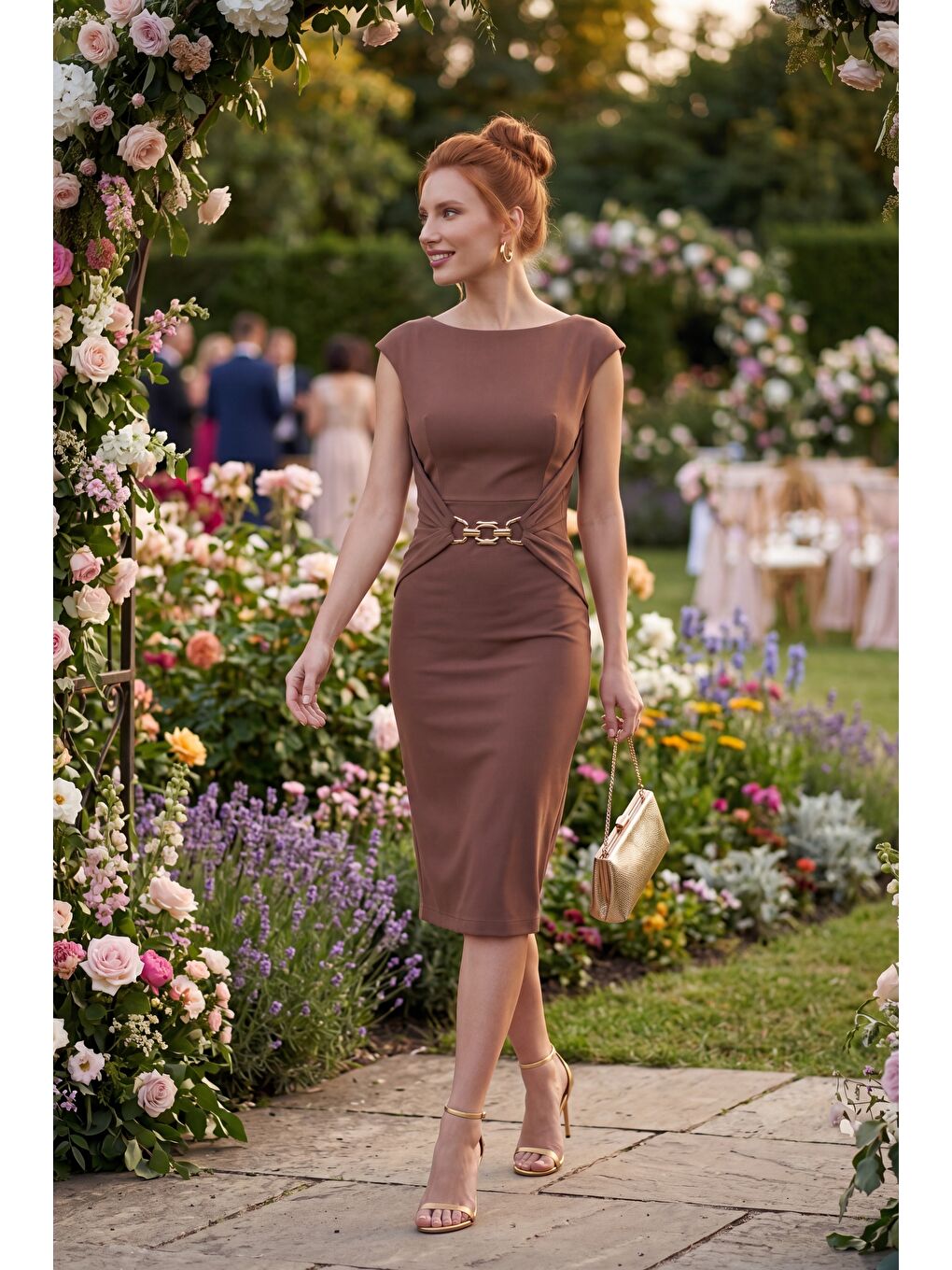 Kadın Kahverengi Bisiklet Yaka Aksesuar Detay Midi Davet Elbisesi-4
