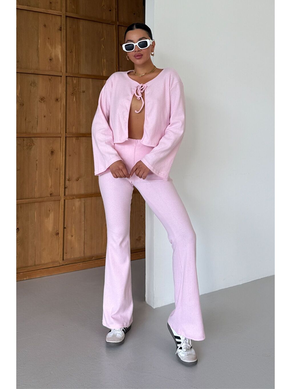 Kadın Pembe Önden Bağcık Detay Fitilli Crop Pantolon Takım-4