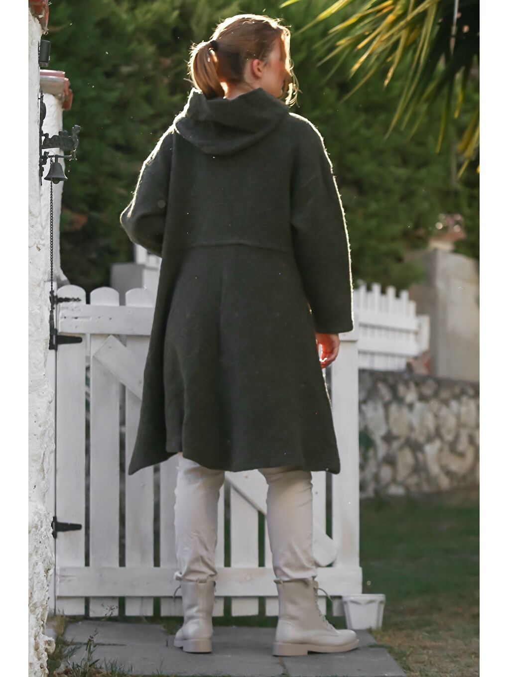 İtalyan Haki Kapüşonlu Uzun Kol Yaka Kapaması Düğmeli Cepli Kaşe Oversize Dokuma Kaban 90 70-7