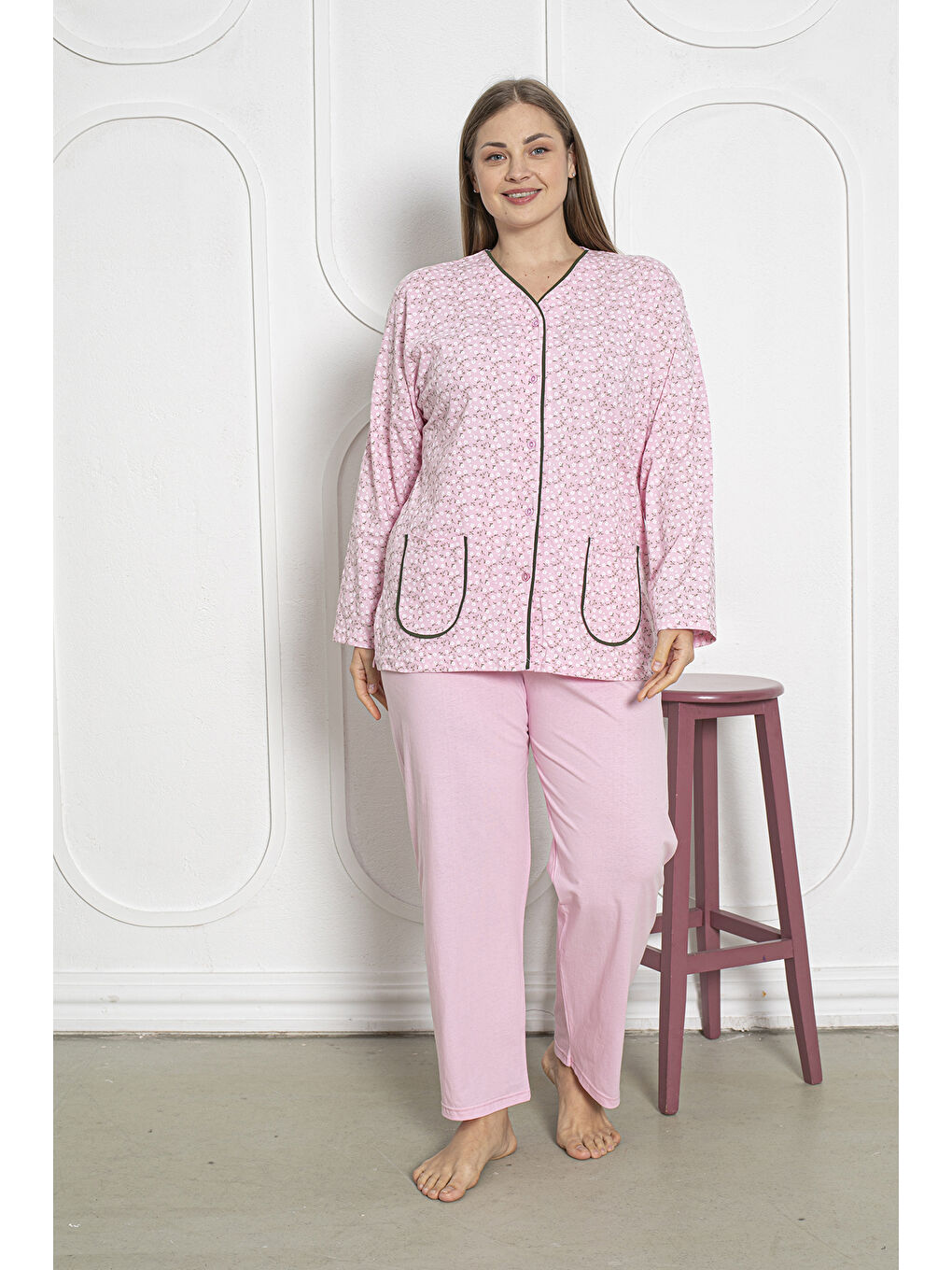 Pembe %100 Pamuklu Uzun Kollu Boydan Düğmeli Büyük Beden Kadın Pijama Takımı 206-2