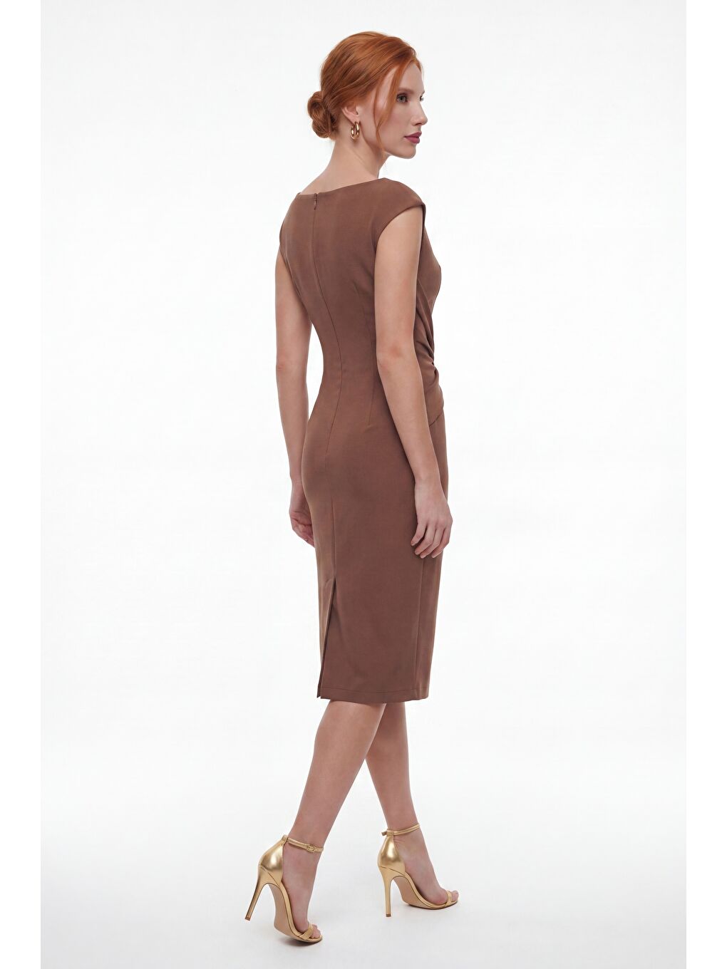 Kadın Kahverengi Bisiklet Yaka Aksesuar Detay Midi Davet Elbisesi-5