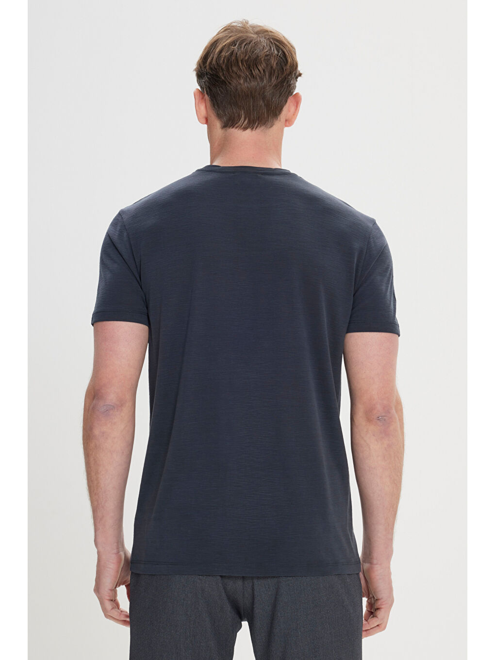 Erkek Siyah Slim Fit Dar Kesim Bisiklet Yaka Pamuklu Tişört-4