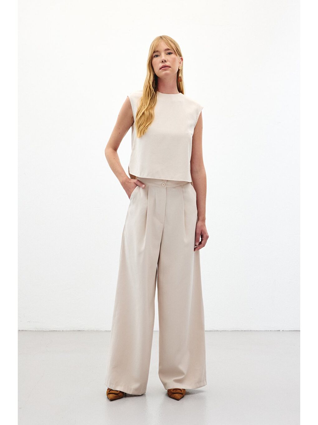 Bej Geniş Paça Pantolon - Taş