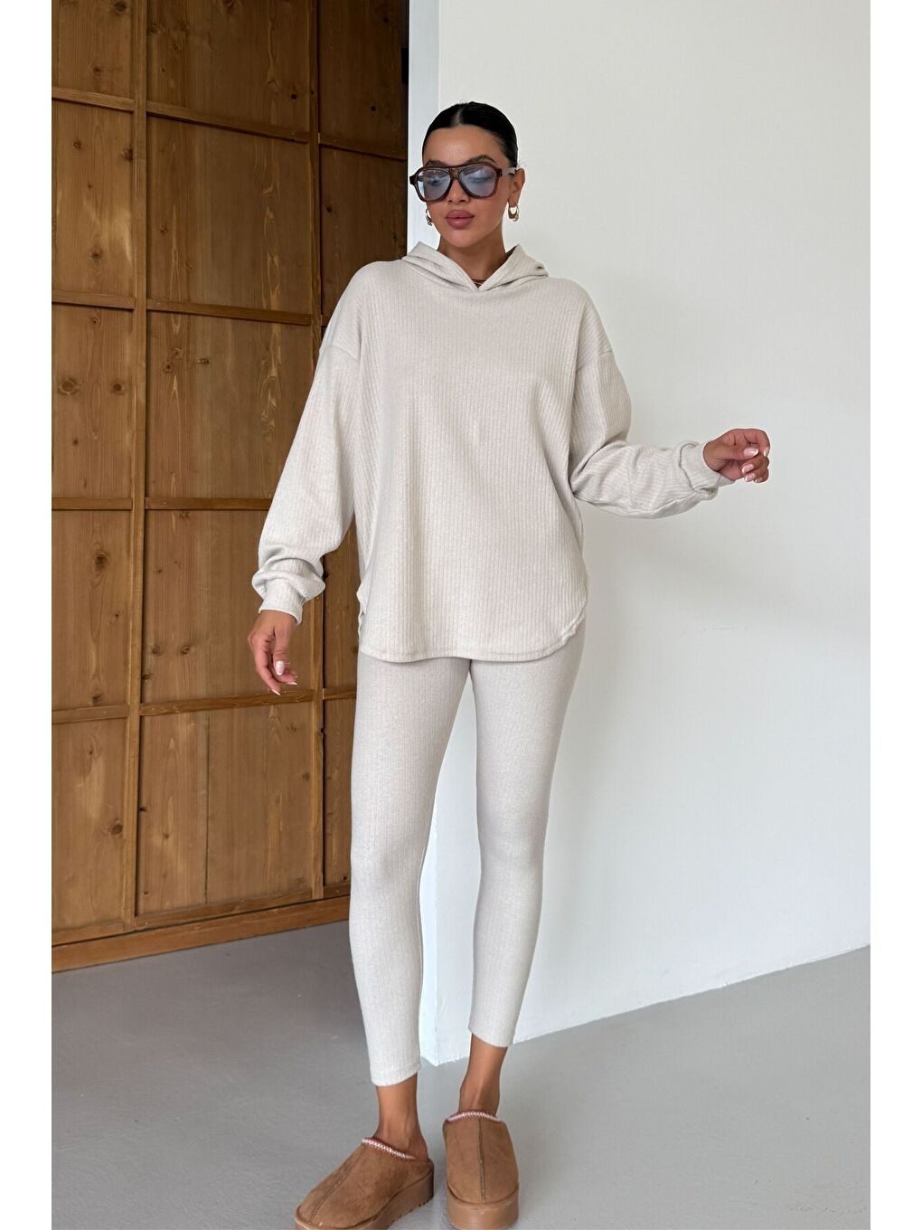 Kadın Bej Oval Bel Detay Fitilli Kapüşonlu Taytlı İnterlok Takım
