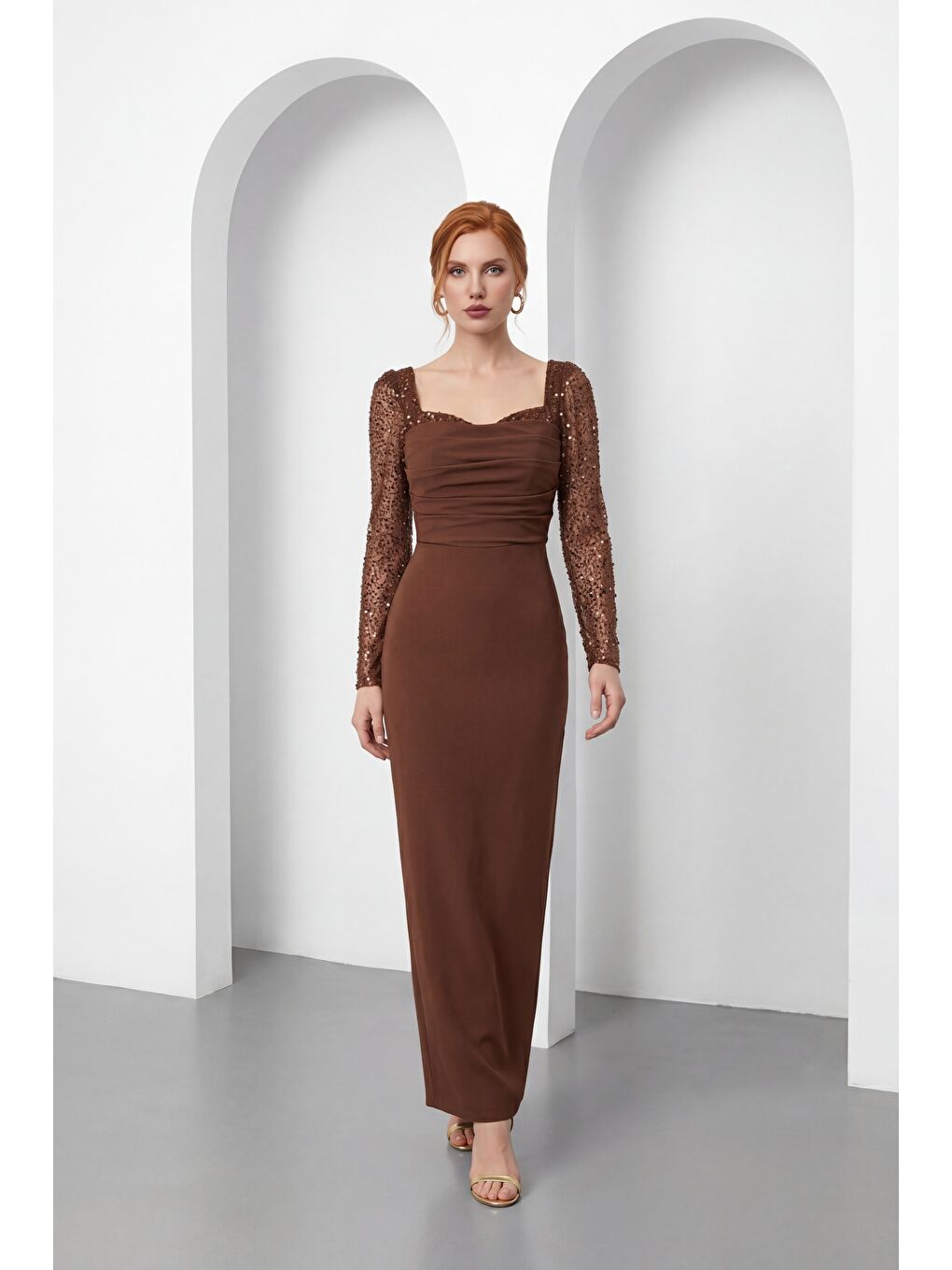 Kadın Kahverengi Dar Kalıp Kalp Yaka Kolları Payetli Söz Nişan Nikah Abiye