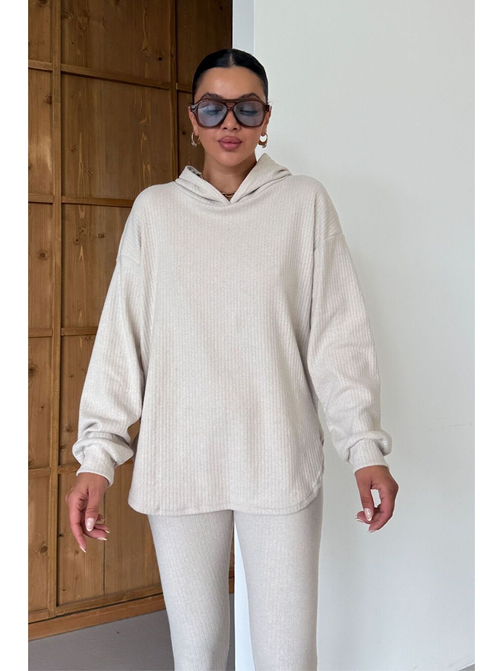 Kadın Bej Oval Bel Detay Fitilli Kapüşonlu Taytlı İnterlok Takım-2