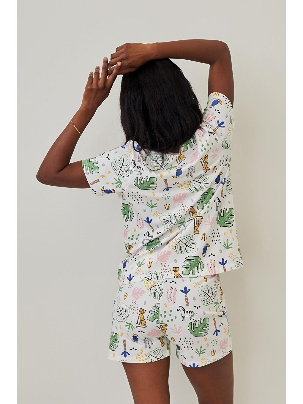 Kadın Safari Desenli Şortlu Pijama Takımı Ekru-2