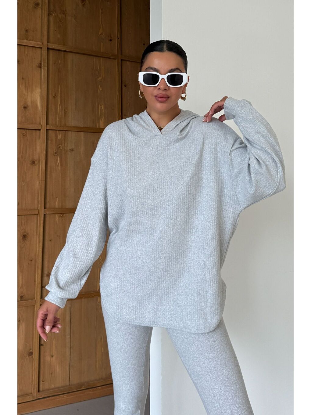 Kadın Gri Oval Bel Detay Fitilli Kapüşonlu Taytlı İnterlok Takım-2