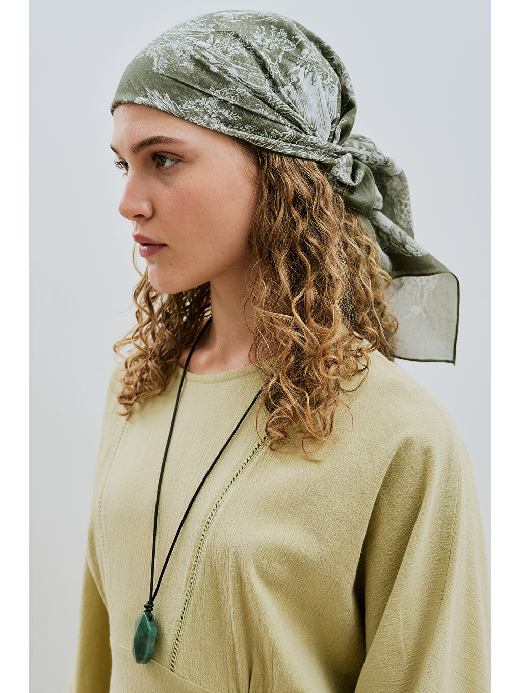 Yeşil Desenli Pamuklu Fular Şal Agatha Bej