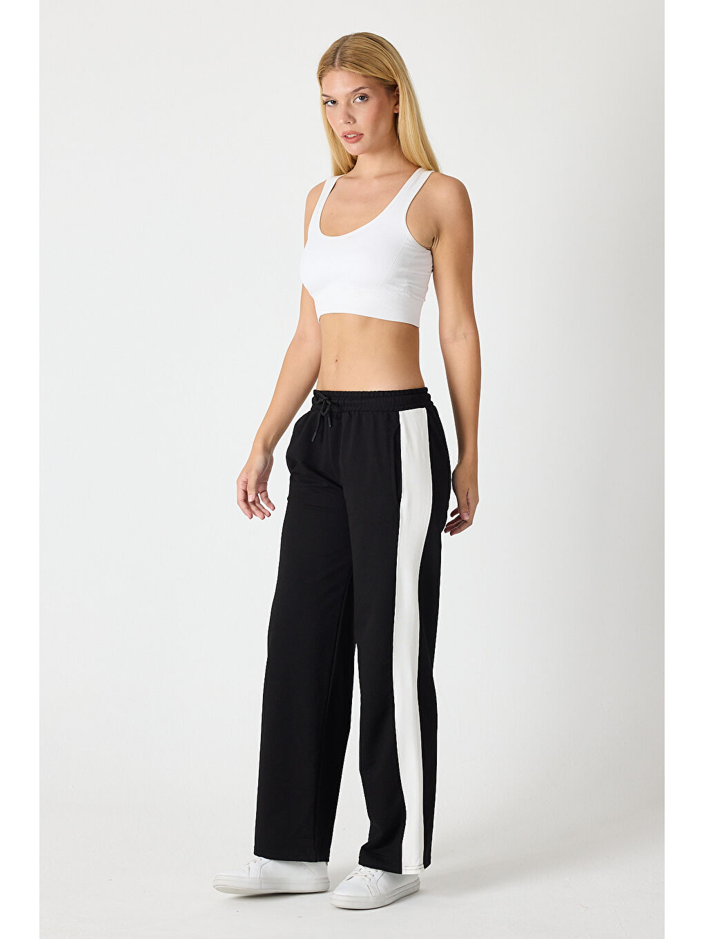 Siyah Kadın Yanı Şeritli Plazzo Pantolon 3000-1