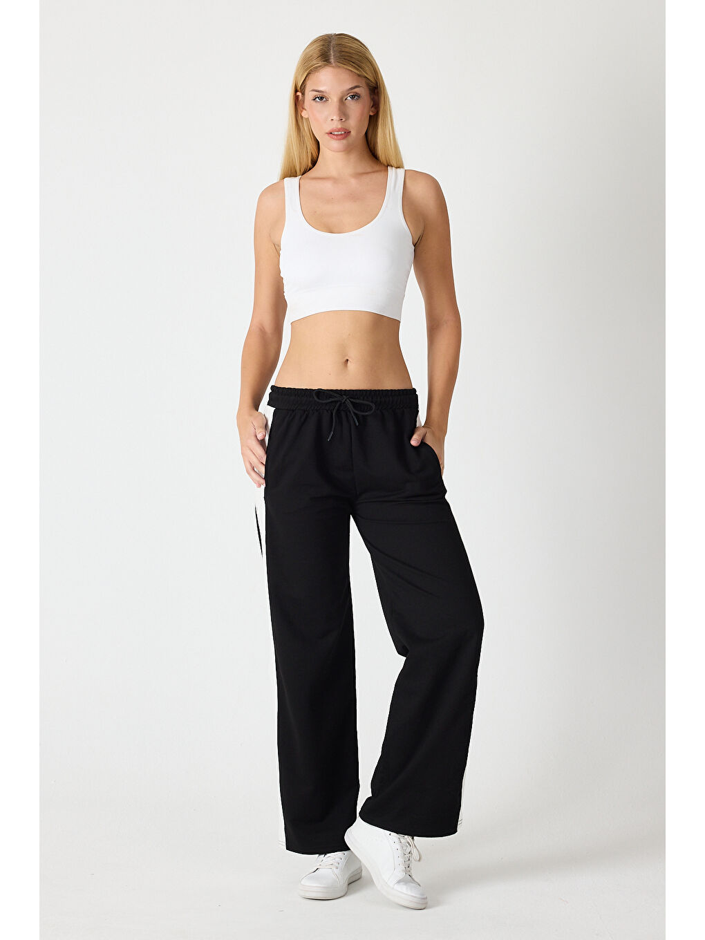 Siyah Kadın Yanı Şeritli Plazzo Pantolon 3000-2