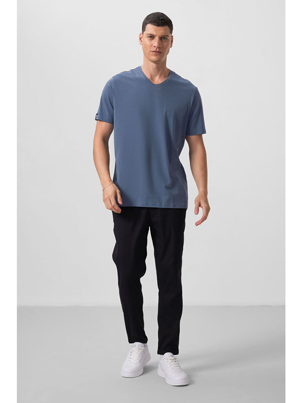 Standart Fit Basic V Yaka 3lü Paket Siyah-Beyaz-Petrol Erkek T-Shirt 87912-3