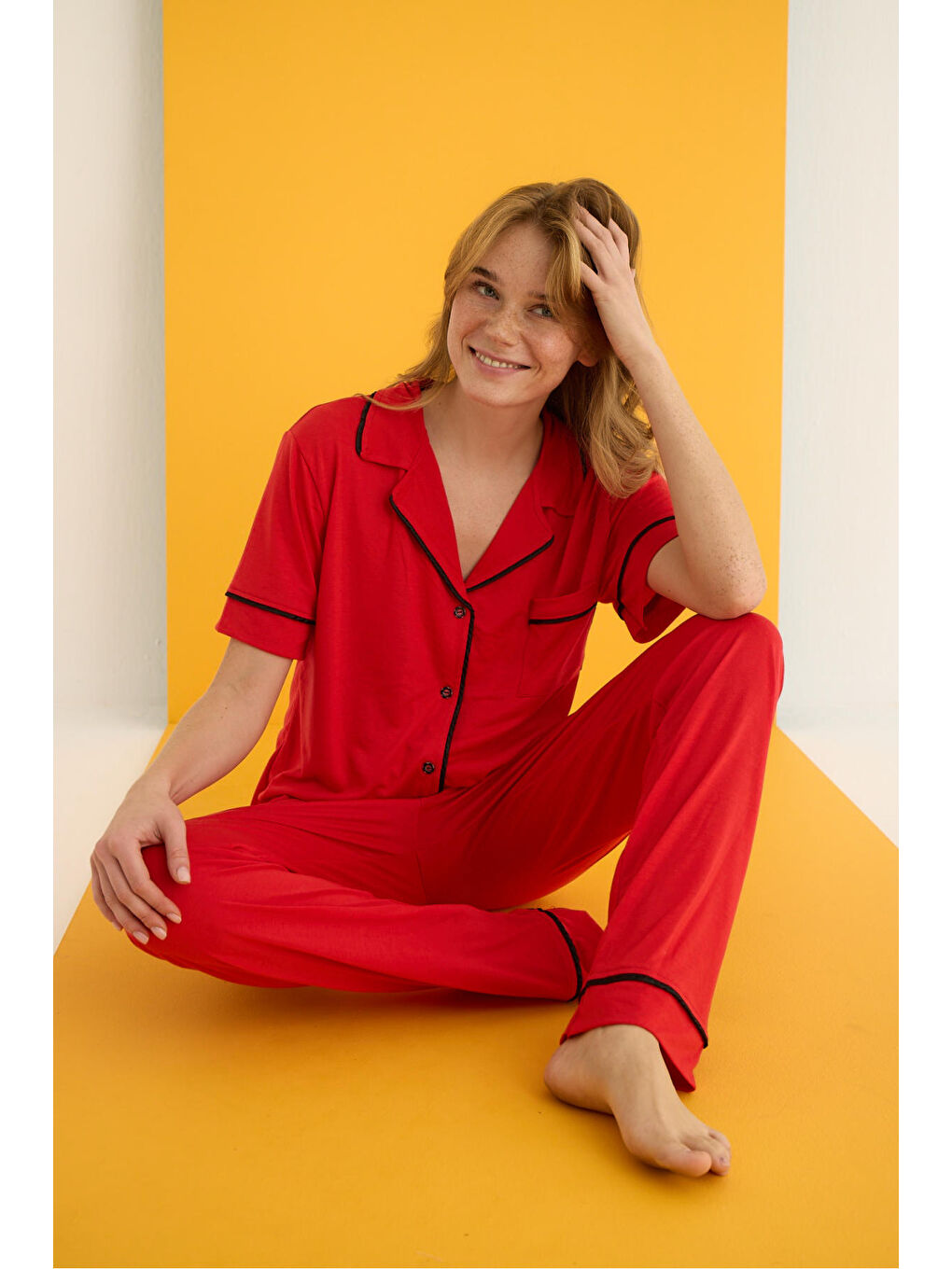 Kırmızı Viskon Düğmeli Pijama Takımı 7041-9-1