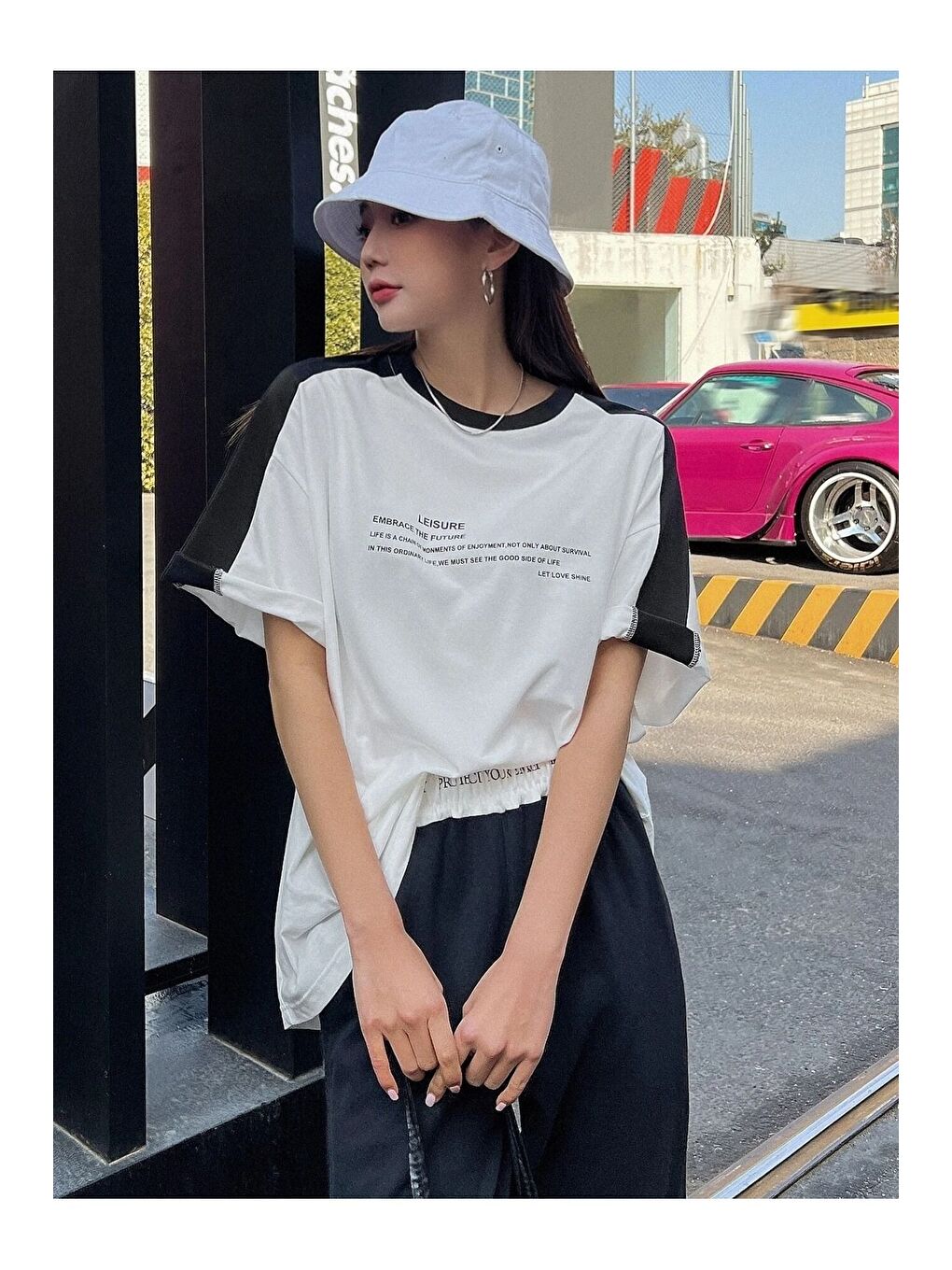 Bej Leisure Future Parçalı Süprem T Shirt   Beyaz Siyah Oversize Bisiklet Yaka Kısa Kol Tişört-1
