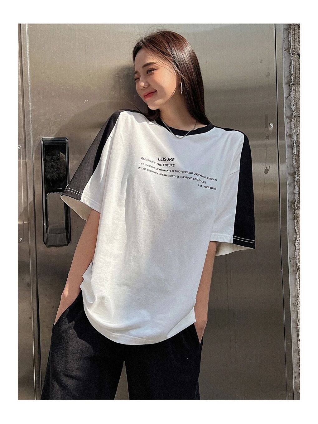 Bej Leisure Future Parçalı Süprem T Shirt   Beyaz Siyah Oversize Bisiklet Yaka Kısa Kol Tişört-3