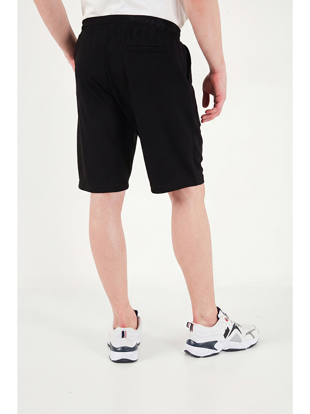 Siyah Regular Fit Bağlamalı Short 5908096-6
