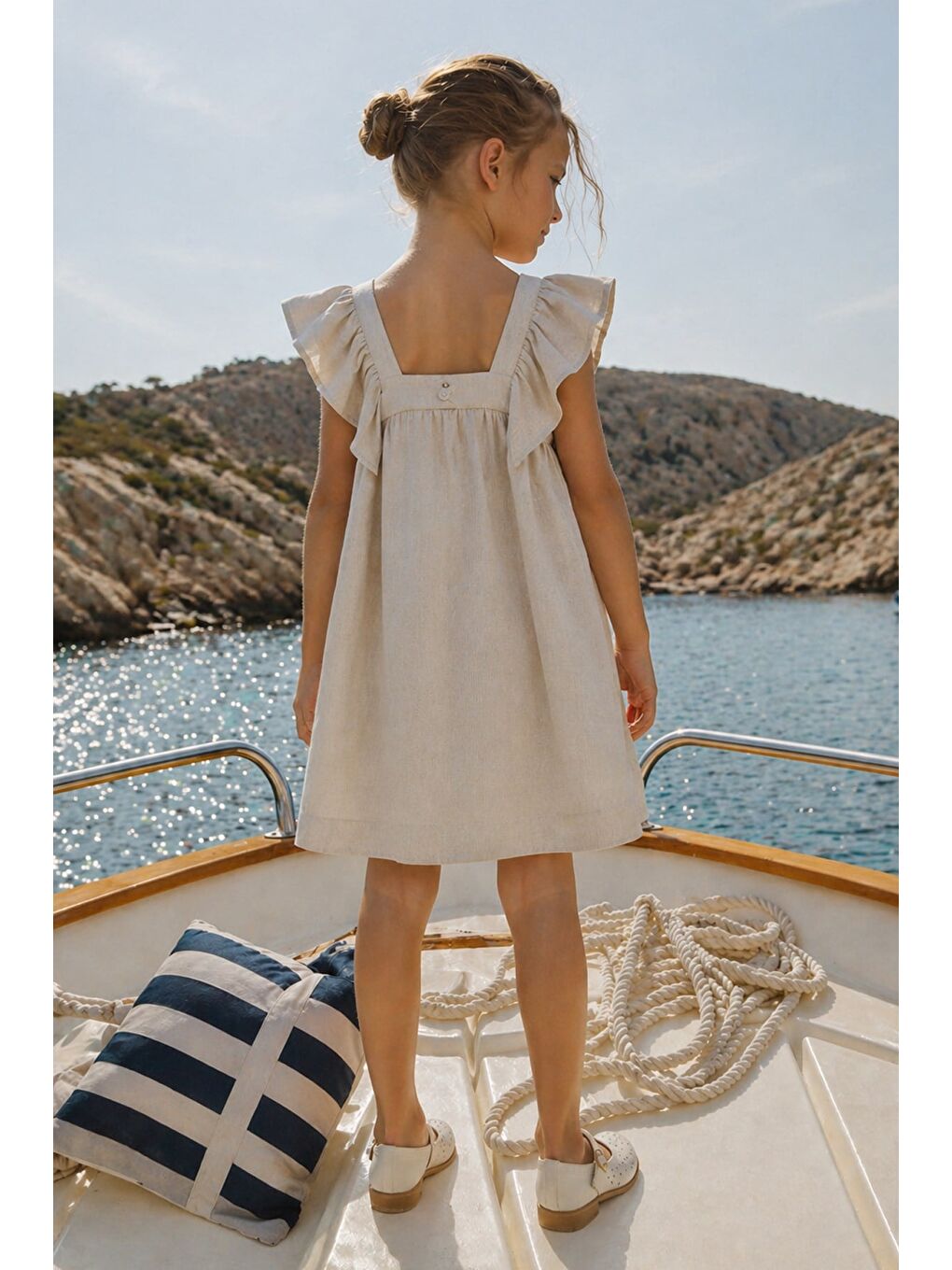 Bej Kız Çocuk Keten Çiçek Detaylı Volan Kollu Pamuklu Elbise-1