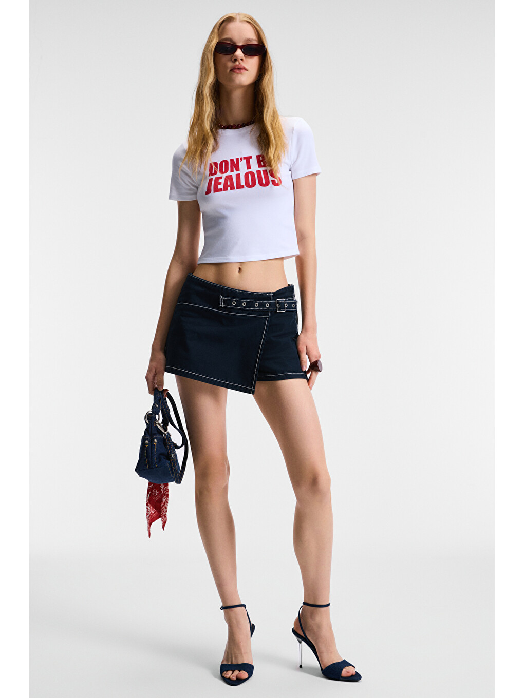 Velına Kadın Bisiklet Yaka Kısa Kollu Önü Baskılı Slim Beyaz T-shirt-4