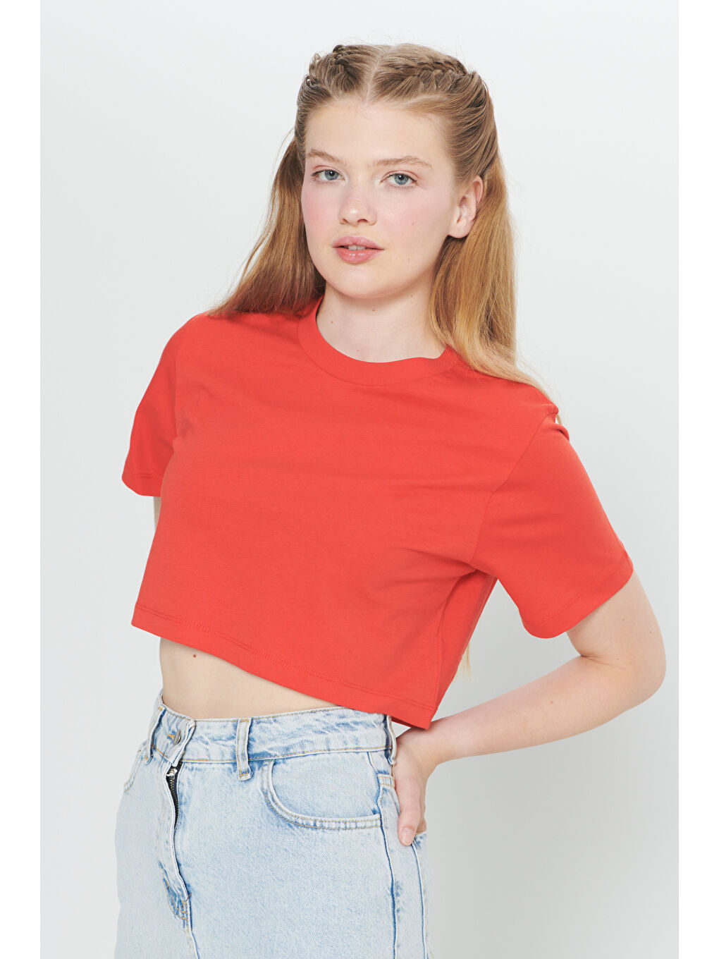 Kırmızı Standart Fit Normal Kesim %100 Pamuk Bisiklet Yaka Crop Tişört-2