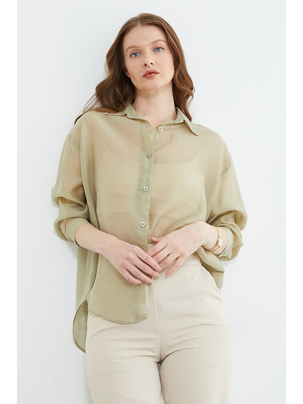 Yeşil Jakarlı Düğmeli Transparan Gömlek-4