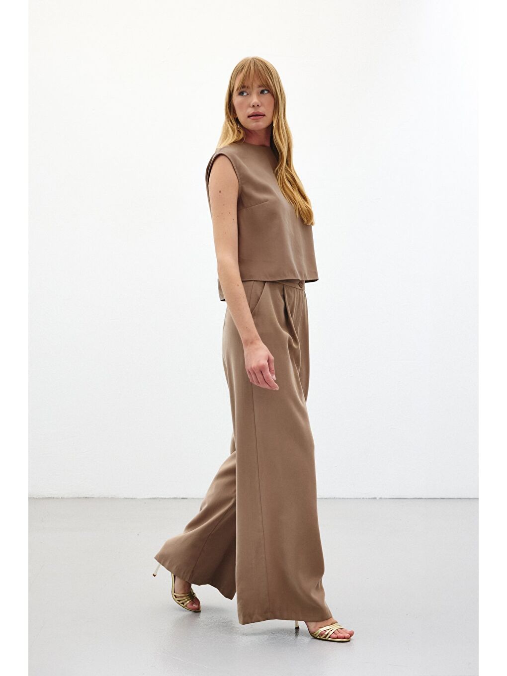 Bej Geniş Paça Pantolon - Vizon-3
