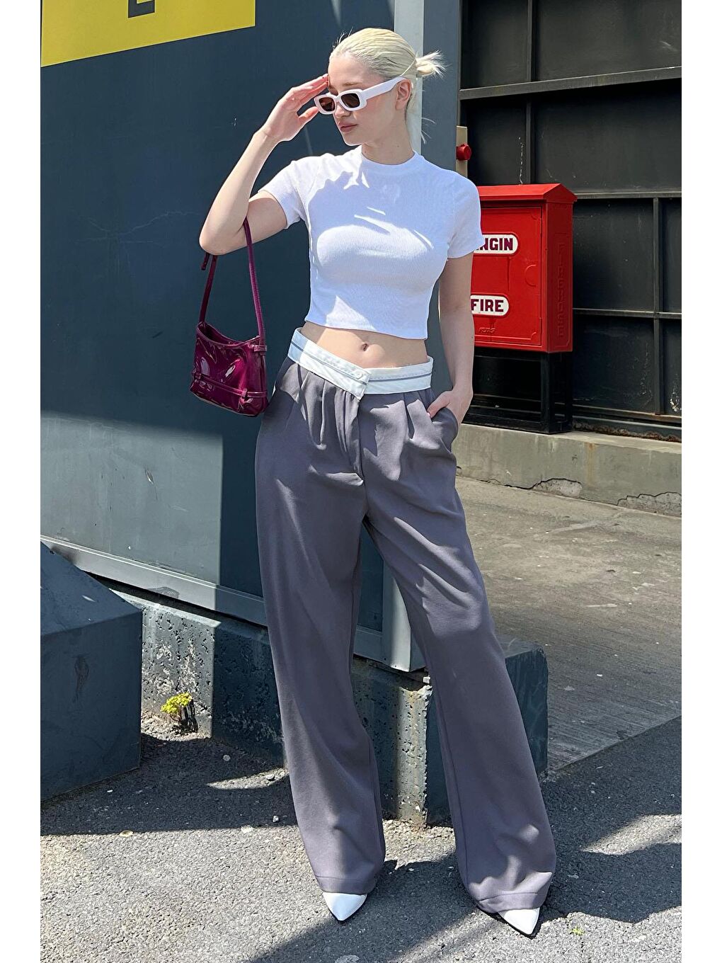 Koyu Gri Kemer Detaylı Bol Paça Pantolon Mg1834