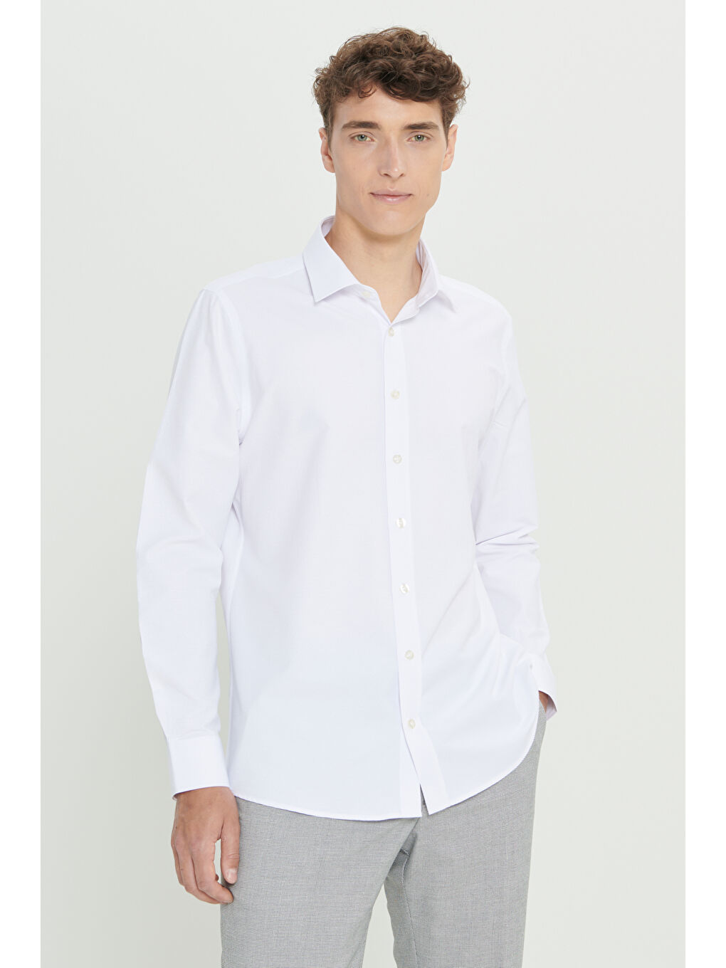 Erkek Beyaz Slim Fit Dar Kesim Klasik Yaka Pamuklu Armürlü Gömlek-2
