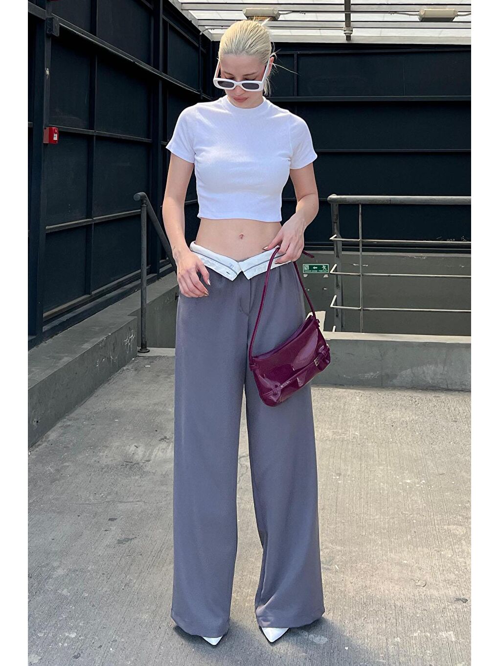 Koyu Gri Kemer Detaylı Bol Paça Pantolon Mg1834-3