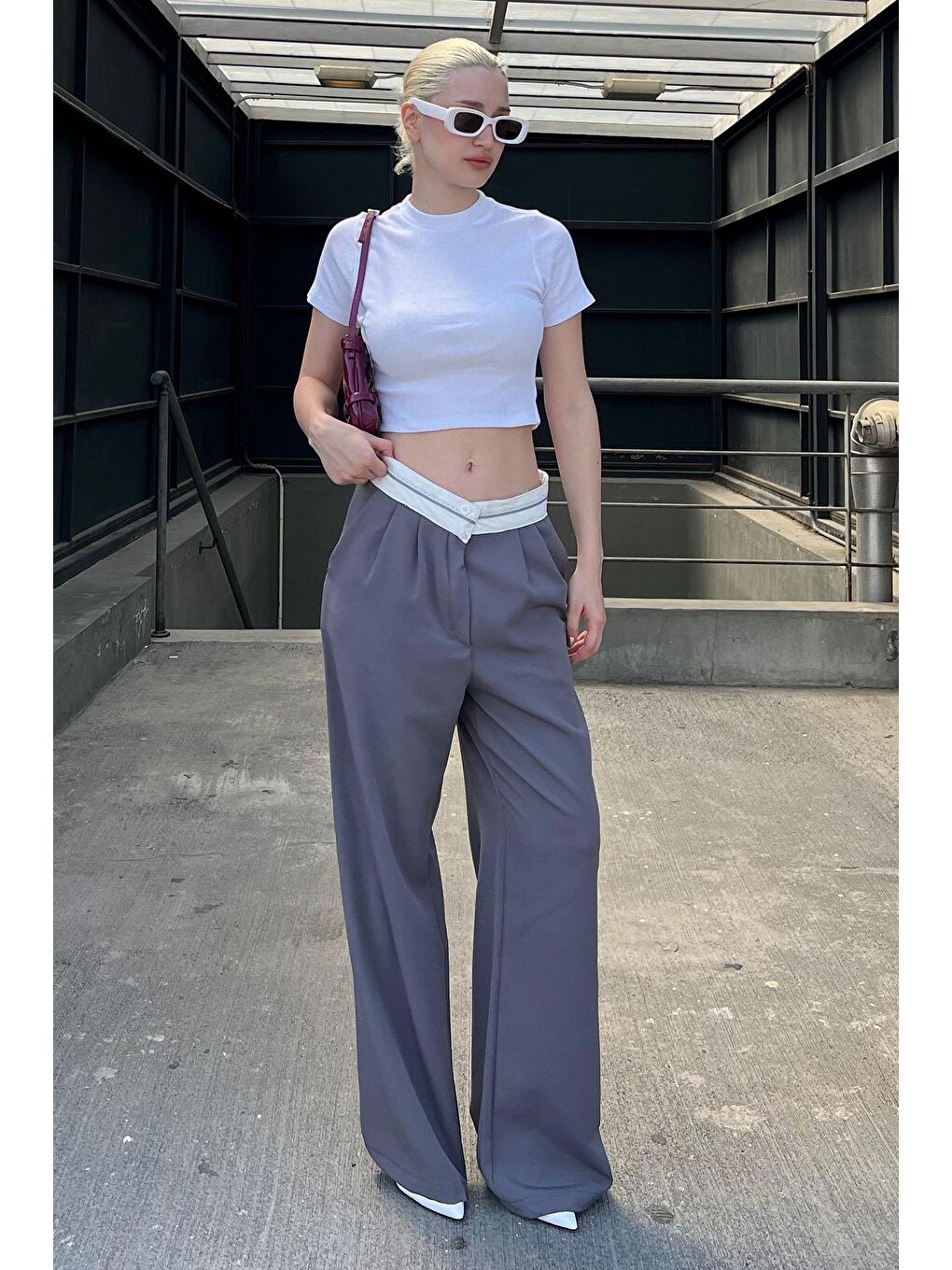 Koyu Gri Kemer Detaylı Bol Paça Pantolon Mg1834-4