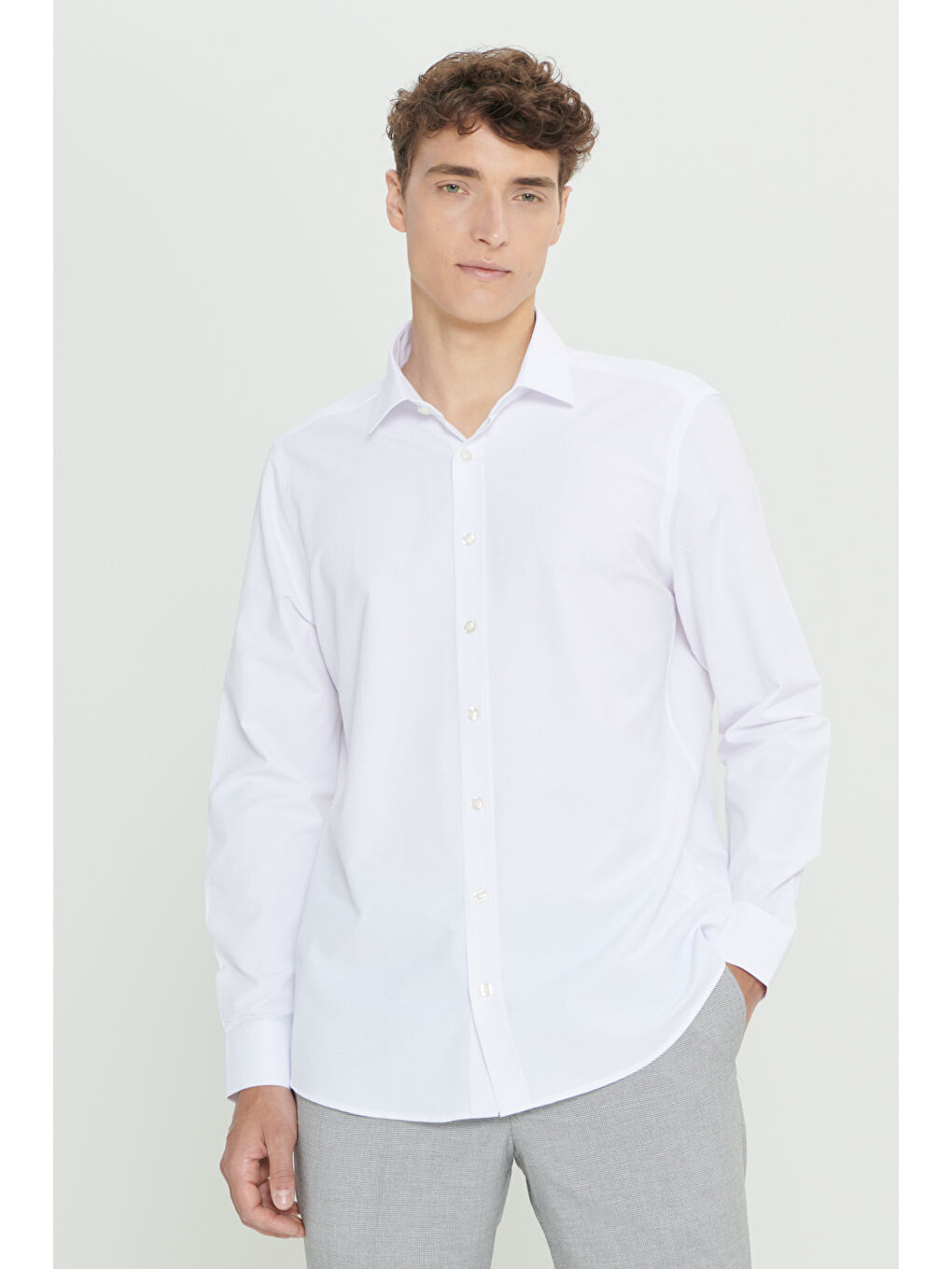 Erkek Beyaz Slim Fit Dar Kesim Klasik Yaka Pamuklu Armürlü Gömlek-3