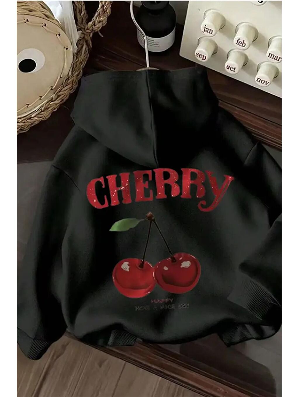 Siyah Chery Sırt Baskılı İçi Pamuklu Unisex Sweatshirt