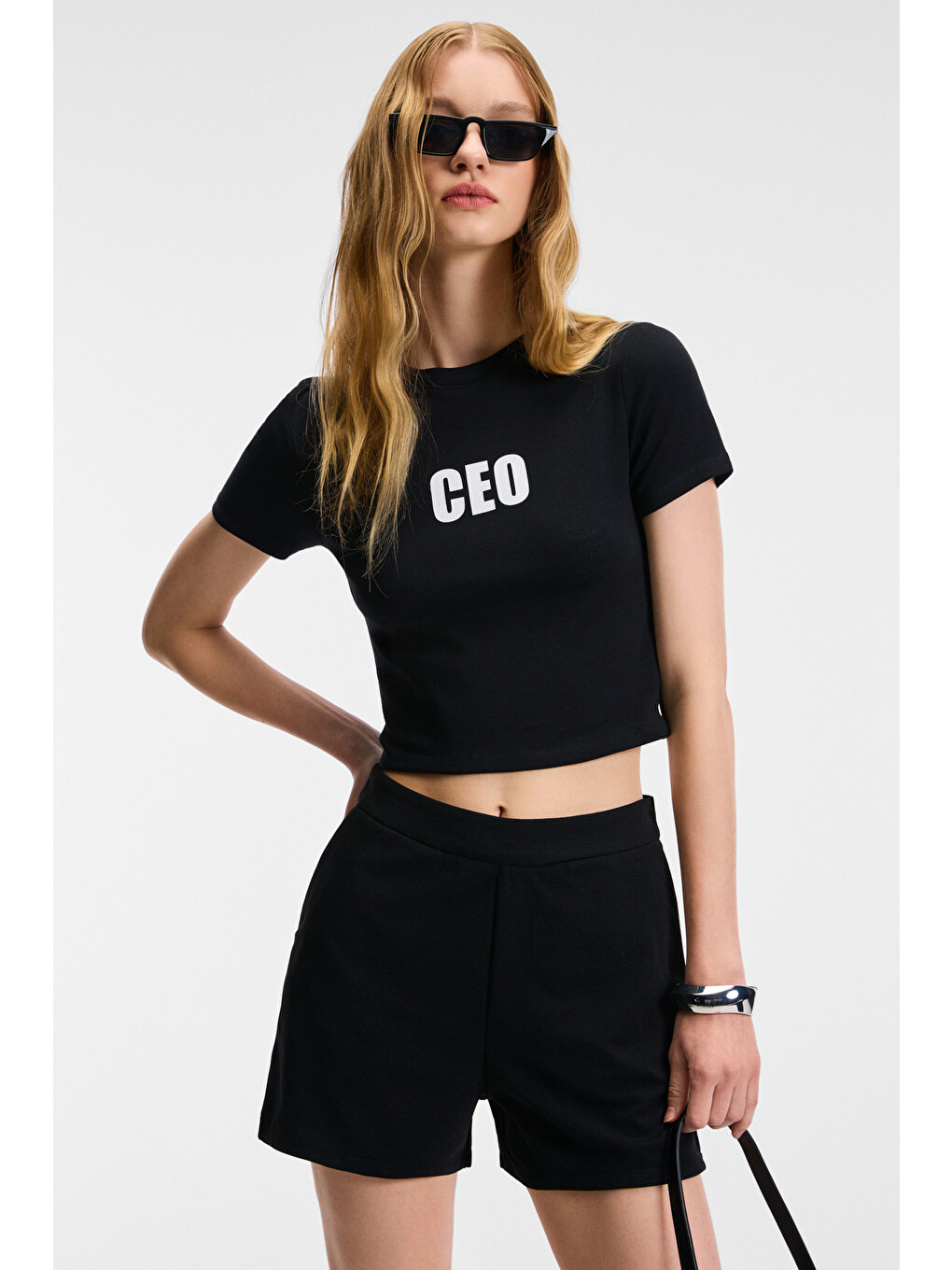 Velına Kadın Bisiklet Yaka Kısa Kollu Önü Baskılı Slim Siyah T-shirt-2