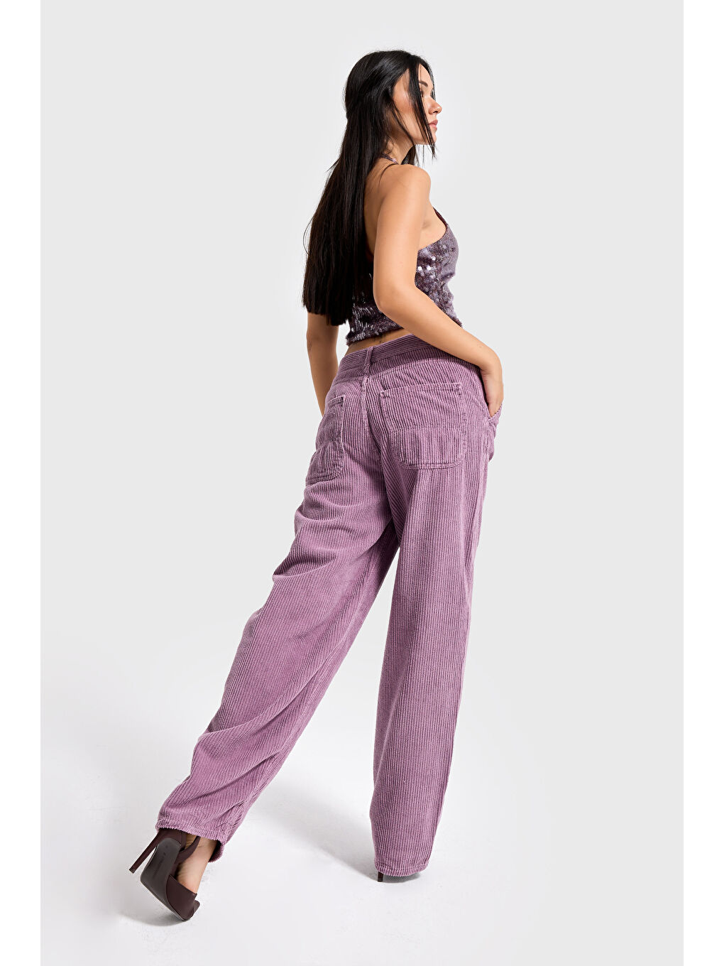 Kadın Lila Renk 29w5-111 Skater Fit Kalın Fitilli Velvet Kadife Kumaş Pantolon-3