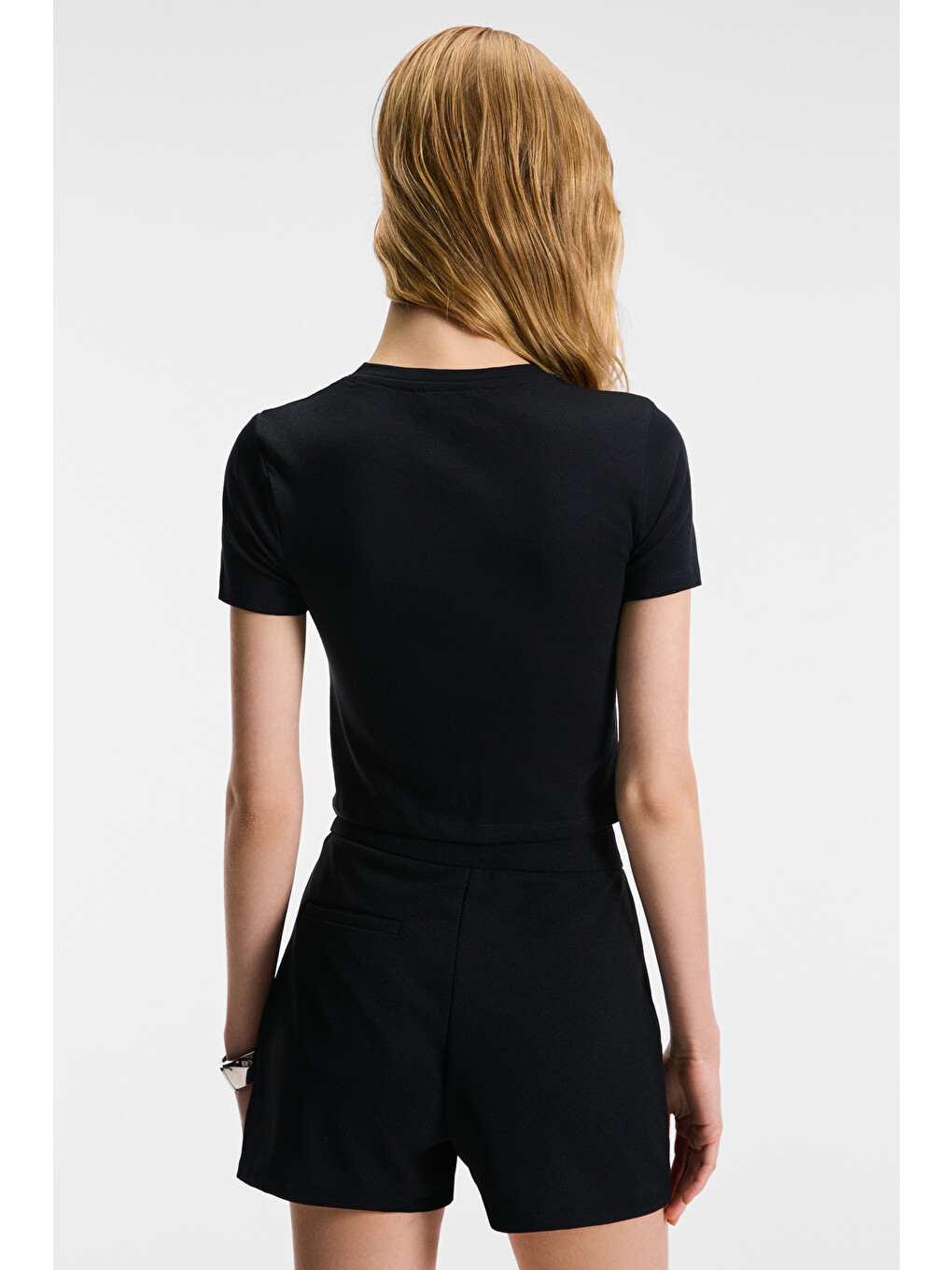 Velına Kadın Bisiklet Yaka Kısa Kollu Önü Baskılı Slim Siyah T-shirt-4