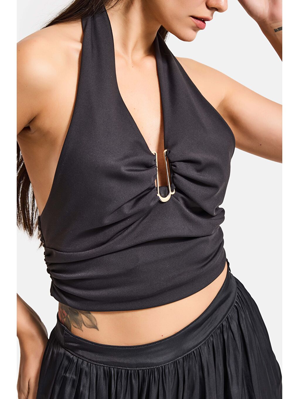 Kadın Siyah s6-1 Aksesuar Detaylı Bluz-1