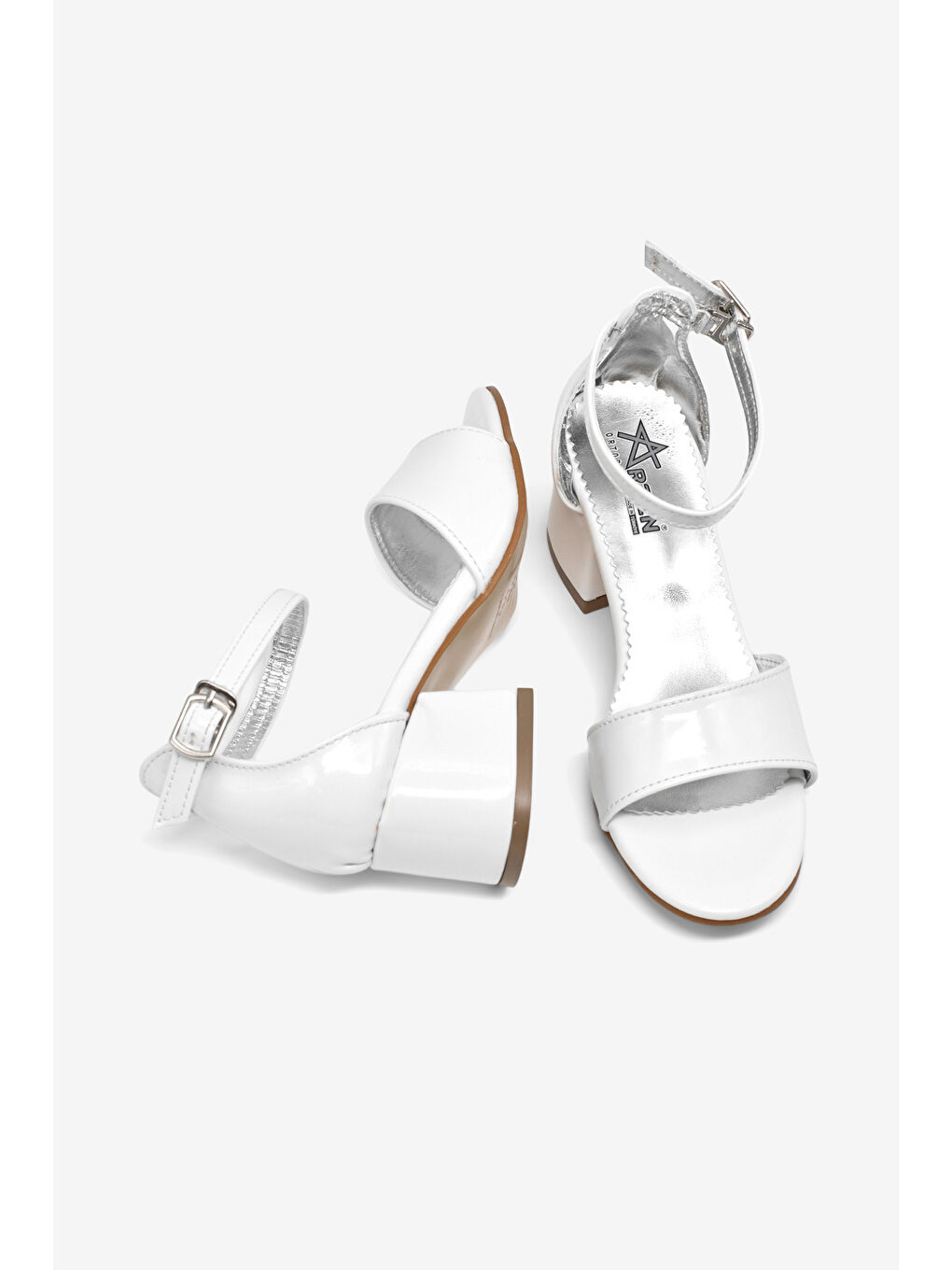 Kız Çocuk Beyaz Rugan Çocuk Topuklu Ayakkabı-1