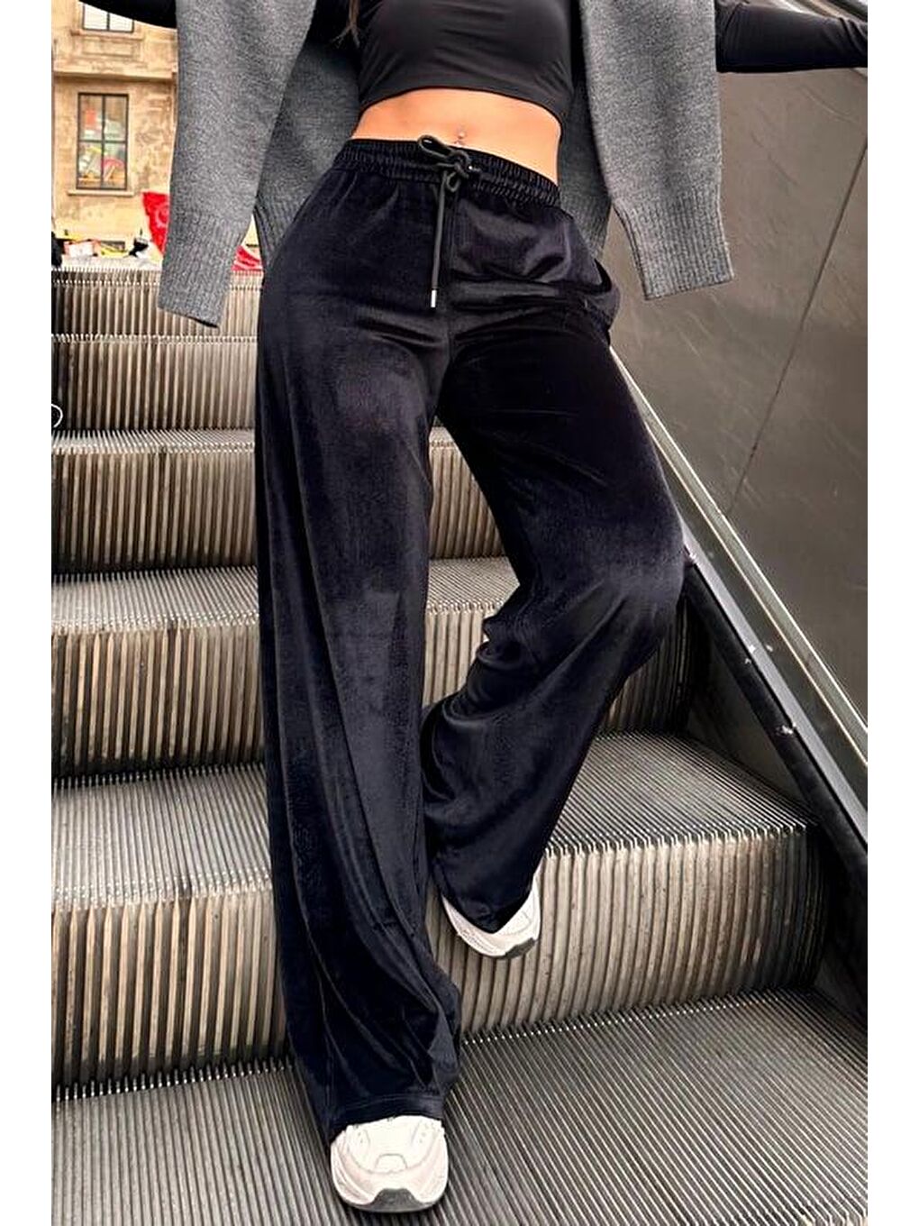 Koyu Siyah Bol Paça Kadife Pantolon Mg2283-3