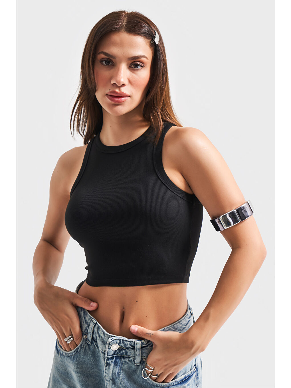 Kadın Siyah Renk Halter Yaka İnce Fitil Kaşkorse Crop Top