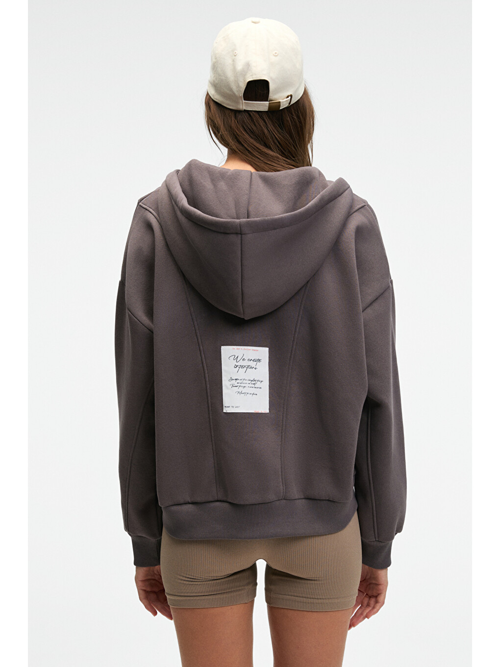 Vyselle Kadın Önü Kesikli Metal Fermuarlı Kapüşonlu Etiket Detaylı Oversize Antrasit Sweatshirt-7